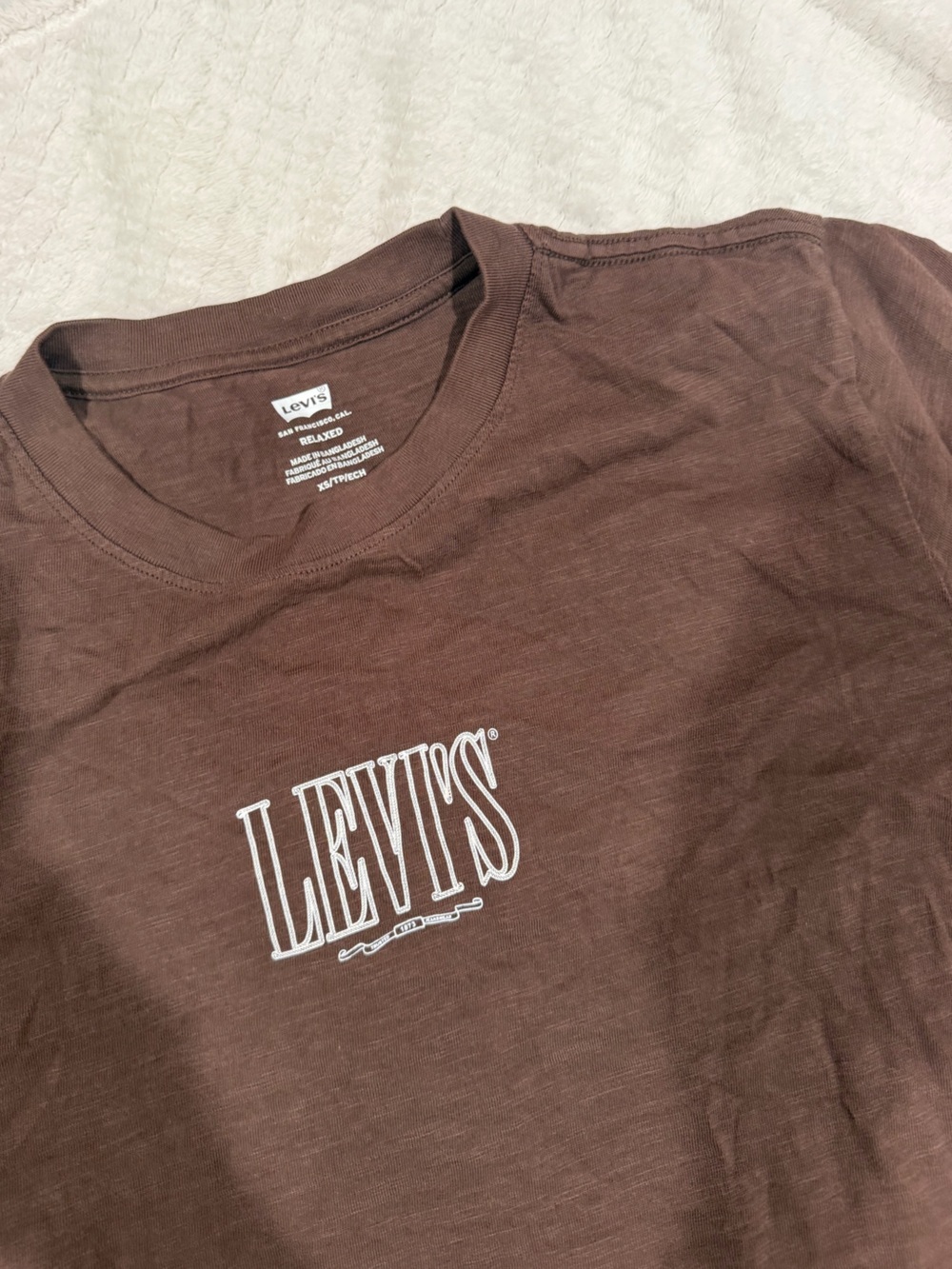 Levi's Brown Crewneck Graphic Tee with White Logo